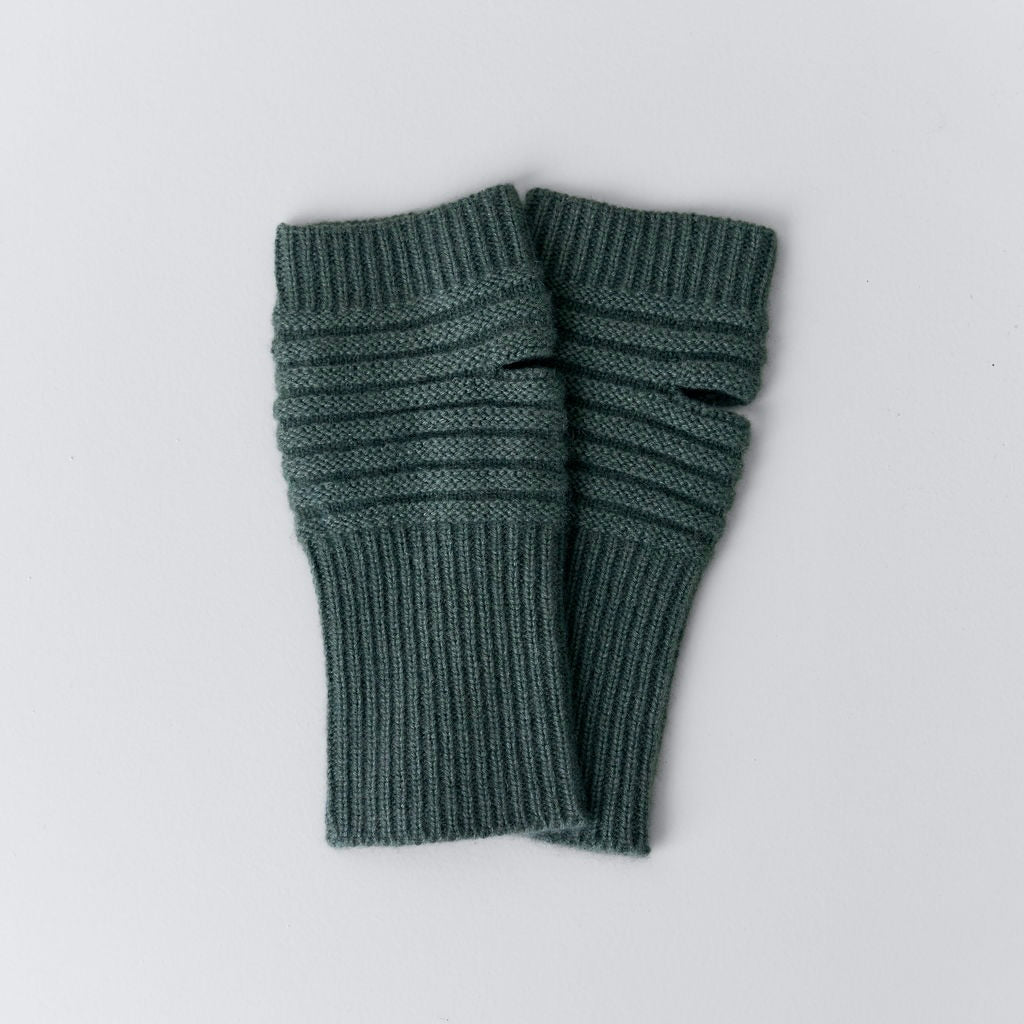 Cashmere Stulpen olive