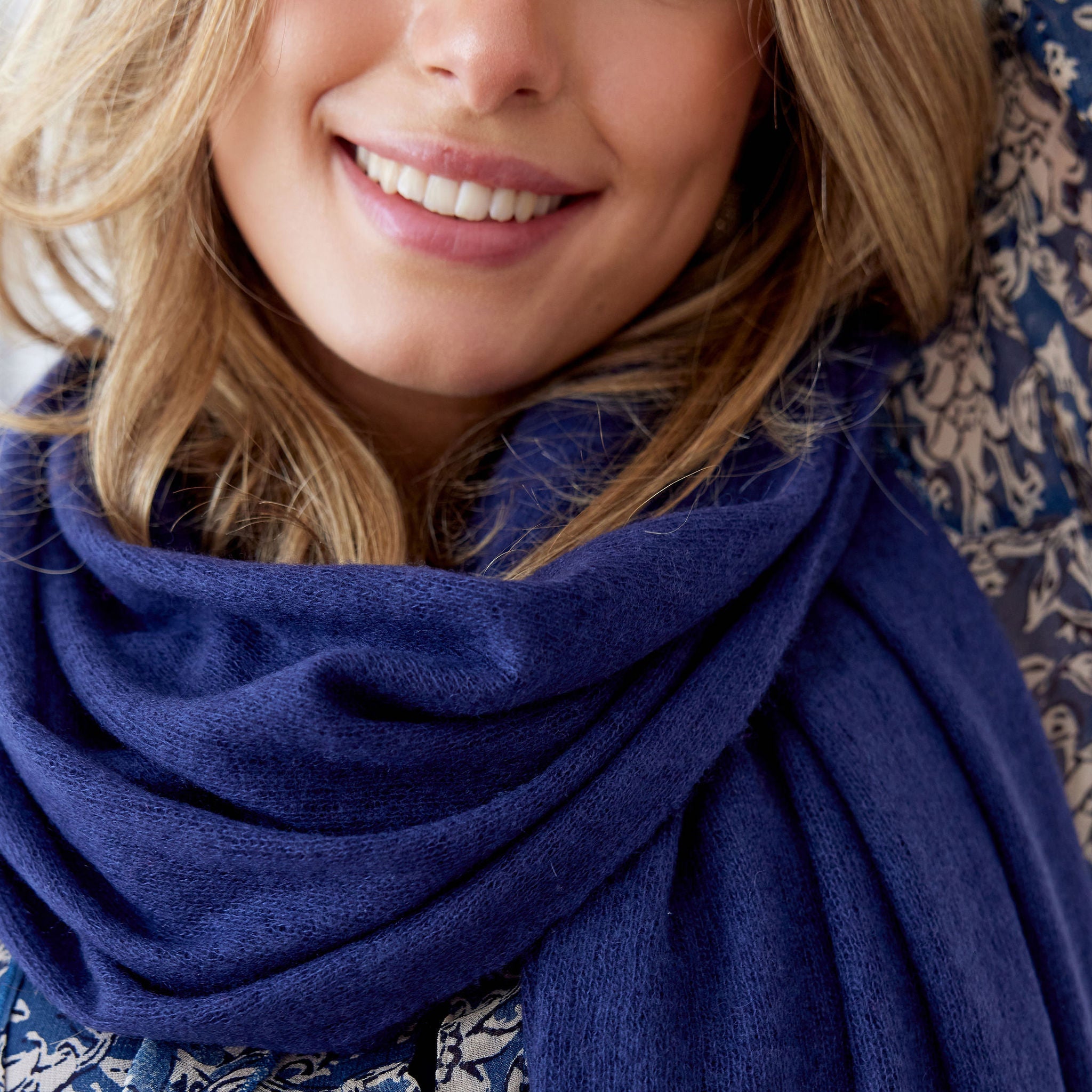 Cashmere Schal dunkelblau