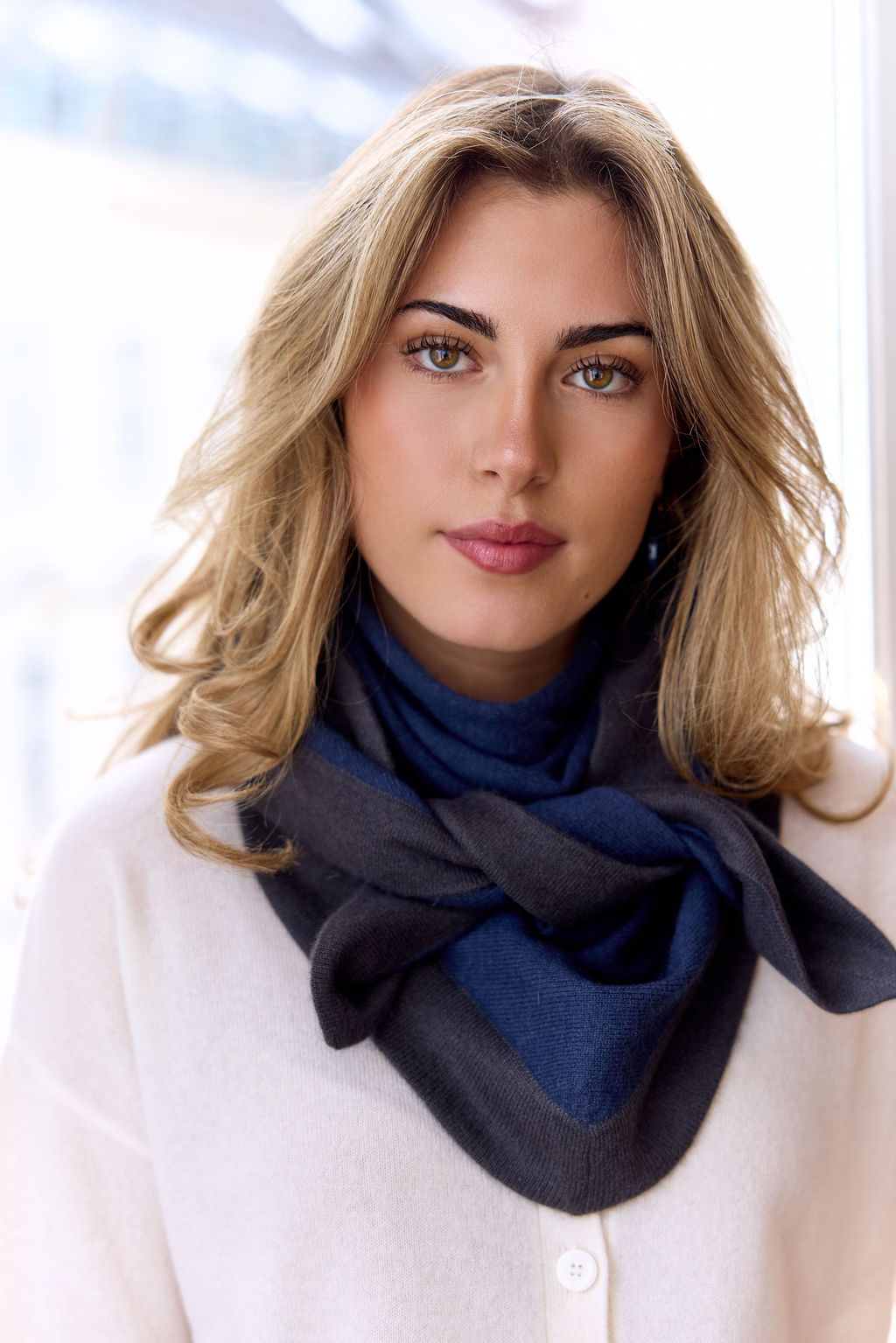 Triangle navy/dunkelgrau