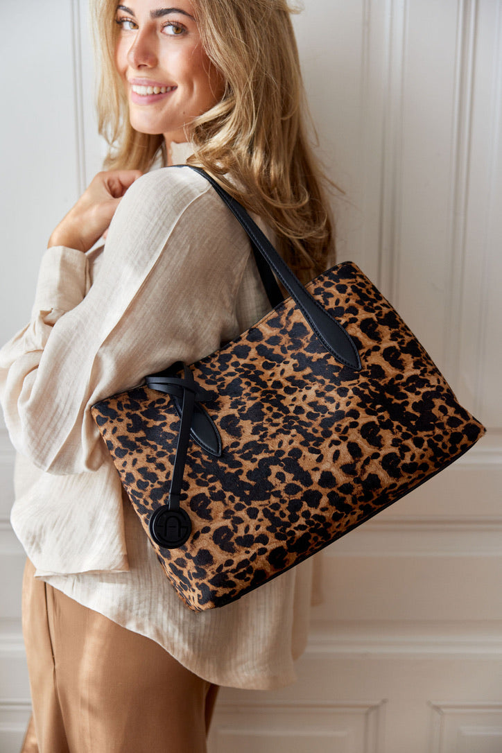 Ledertasche Hairon Leo Print