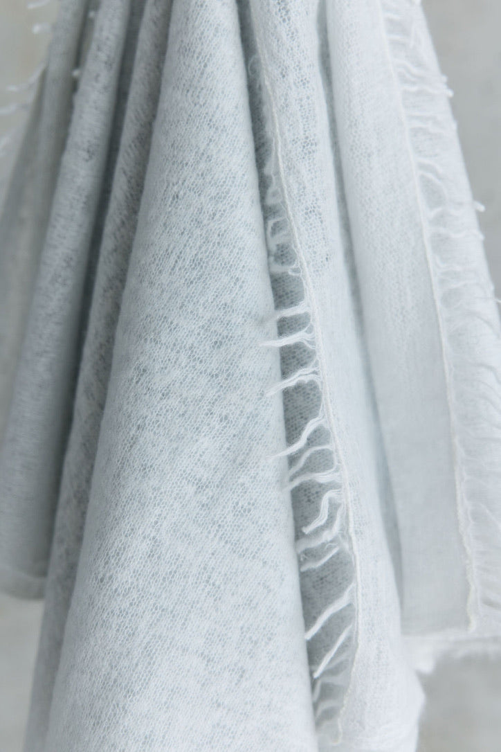 Cashmere Schal eisblau