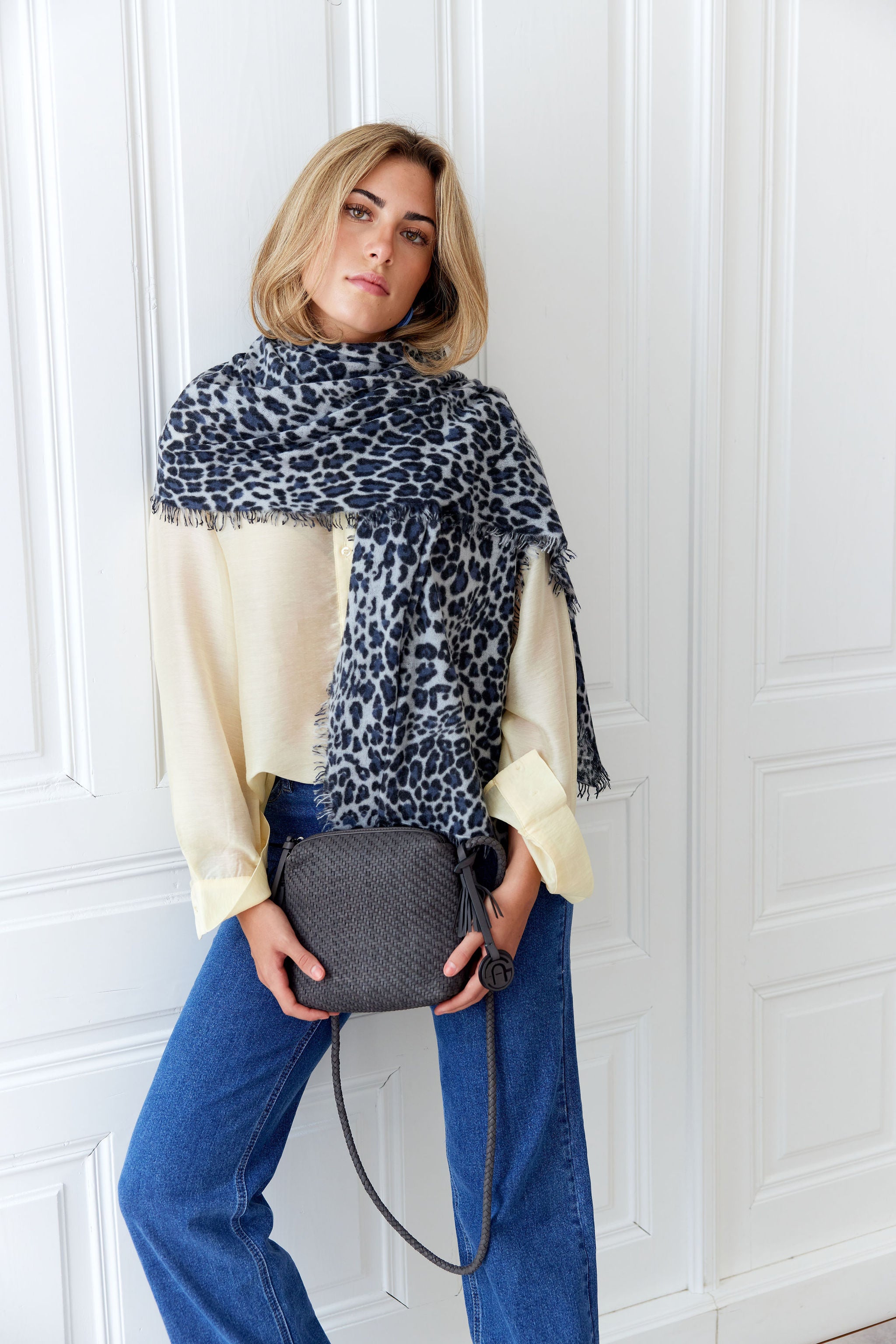 Felted cashmere scarf, two-tone