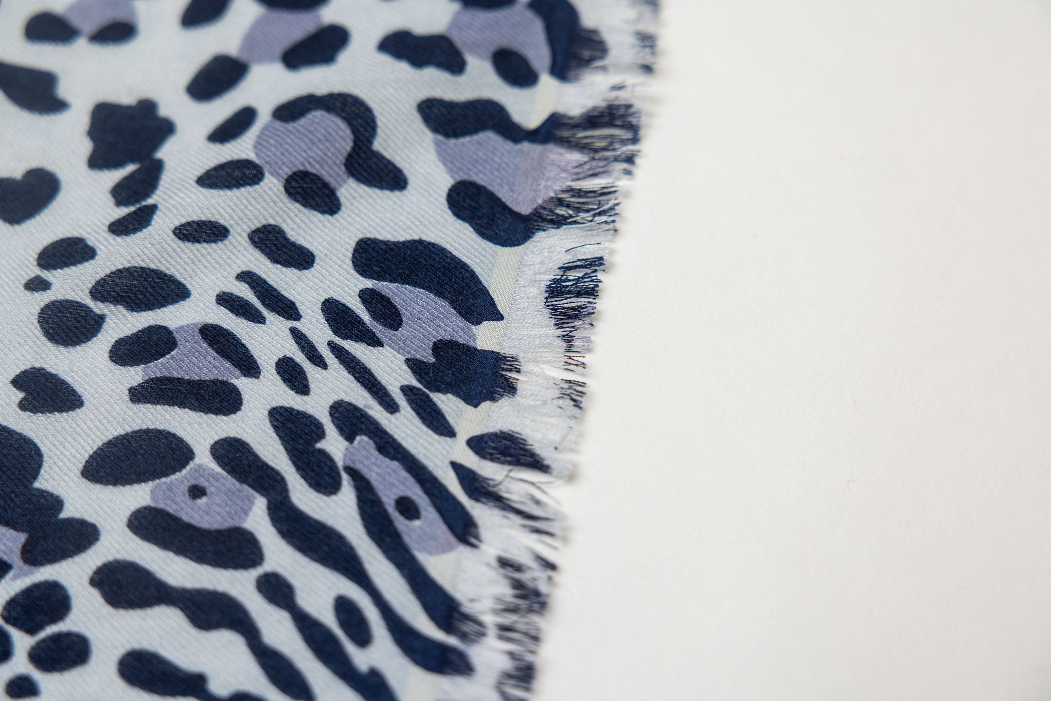 Tuch Denim Leopard
