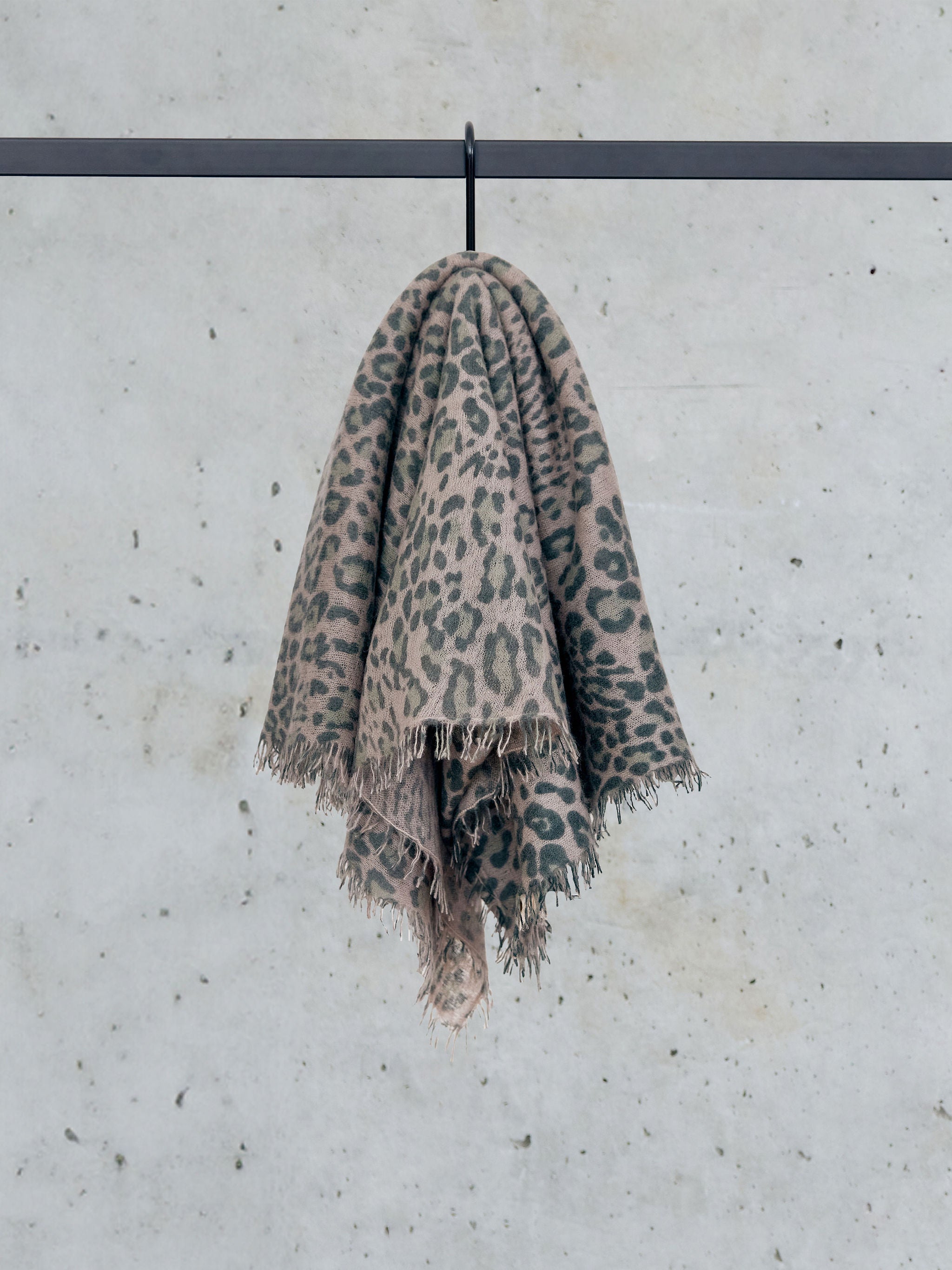 Felted cashmere scarf, two-tone